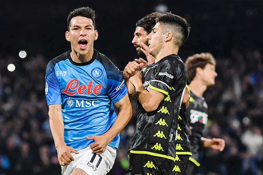 Napoli Kokoh di Puncak Klasemen Serie A