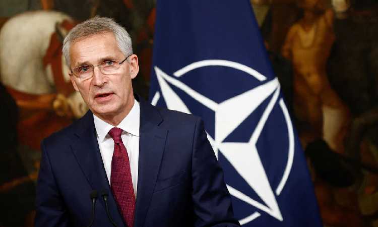 NATO Ungkap Rusia Alami Tekanan Hebat di Ukraina