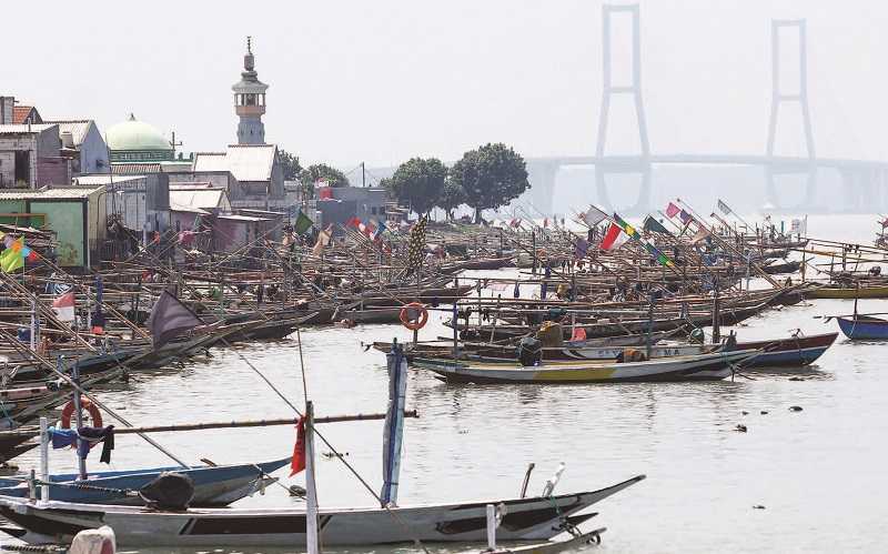 NELAYAN DI PANTAI KENJERAN TIDAK MELAUT