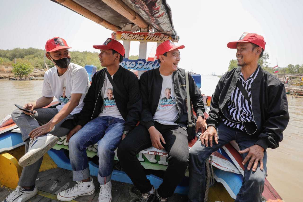 Nelayan Ganjar Ramaikan Pesta Laut Nadran di Kabupaten Cirebon, Dukung Pelestarian Tradisi & Budaya