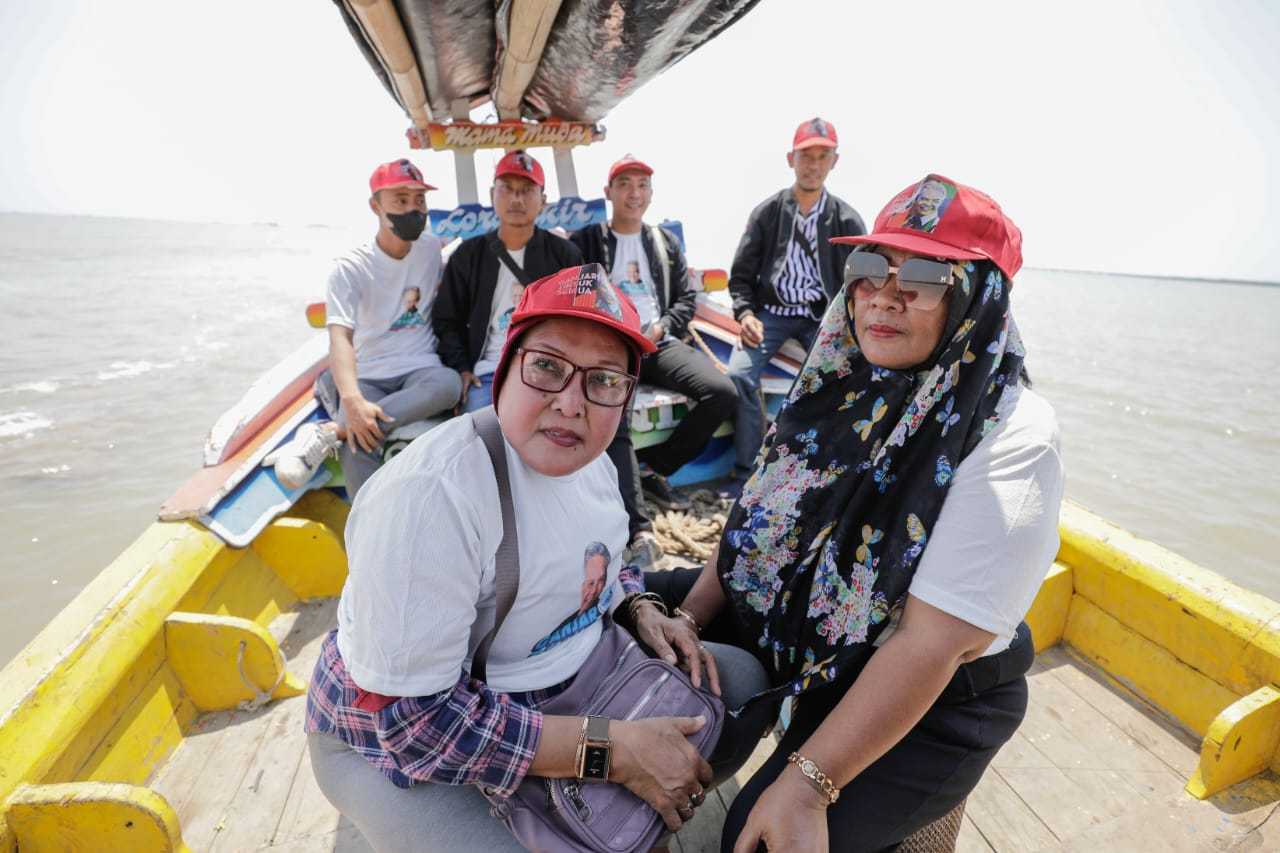 Nelayan Ganjar Ramaikan Pesta Laut Nadran di Kabupaten Cirebon, Dukung Pelestarian Tradisi & Budaya 4