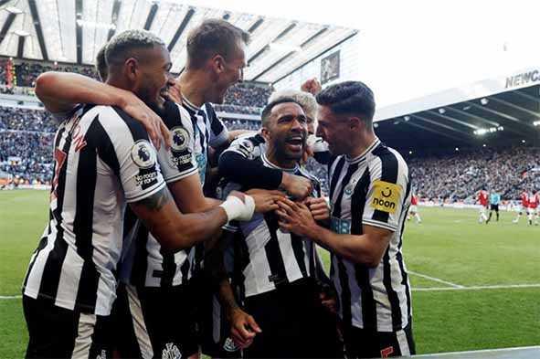 Newcastle Hantam Manchester United Dua Gol Tanpa Balas