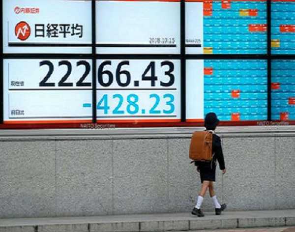 Nikkei Turun 500 Poin Lebih Dalam Waktu Singkat