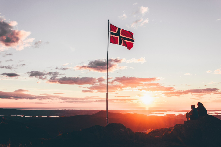 Norwegia Tambah 300 MW Tenaga Surya Tahun 2023