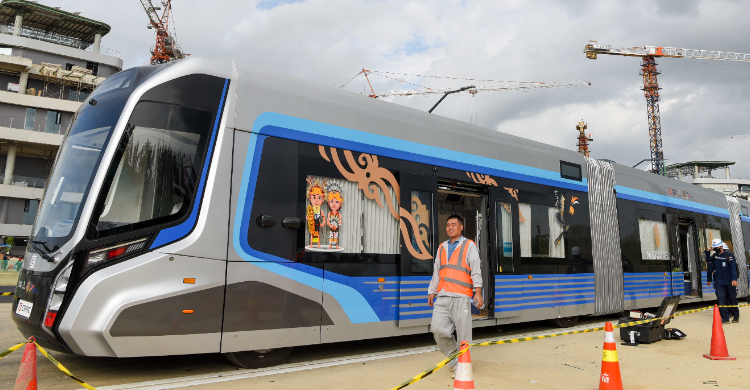 OIKN Gandeng Inka dan KAI untuk Uji Coba Trem Otonom