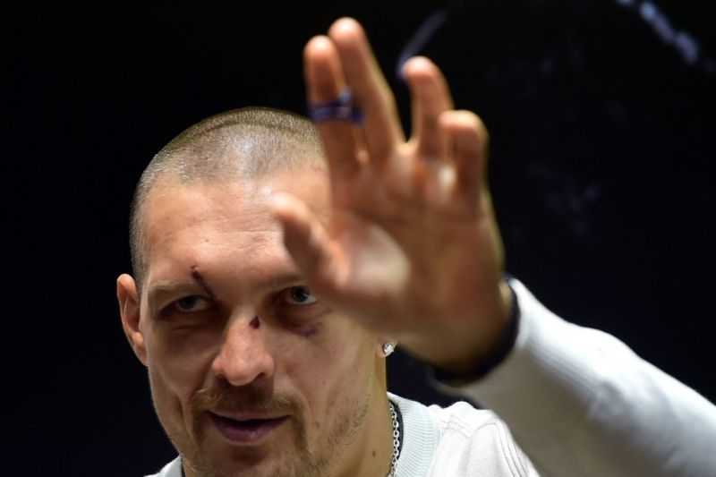 Oleksandr Usyk Galang Dana untuk Ukraina Jelang Duel Kontra Anthony Joshua