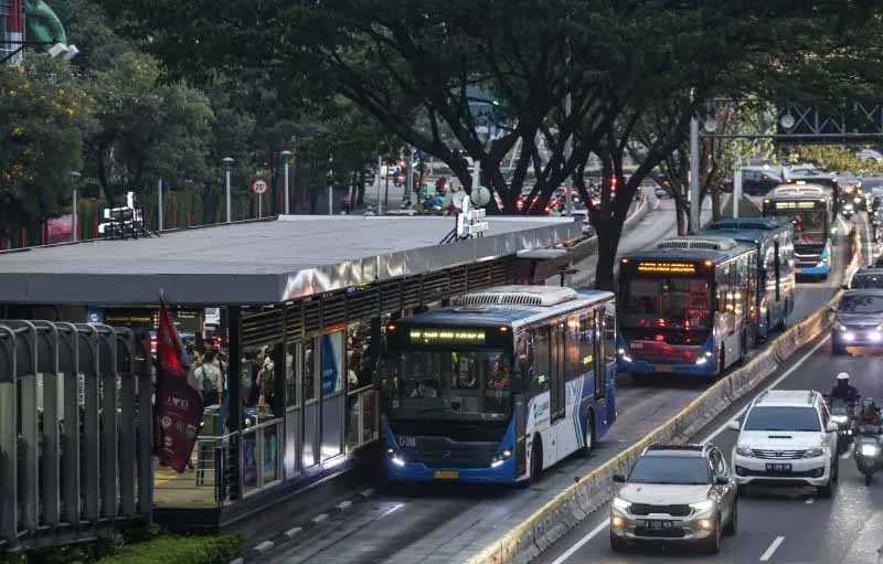 Operasi Bus Transjakarta Malam ­Perlu Ditambah
