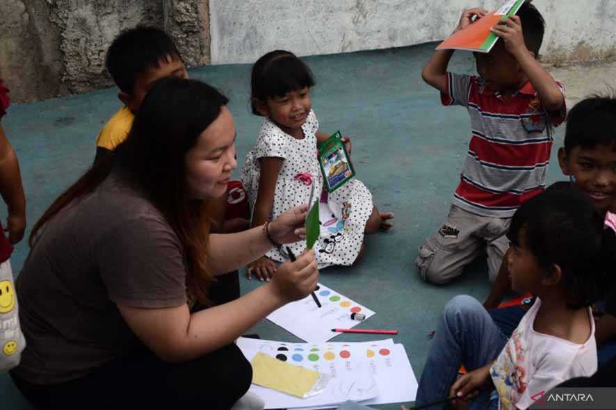 Orang Tua Perlu Memerhatikan Kemampuan Anak dalam Mengajarkan Bahasa