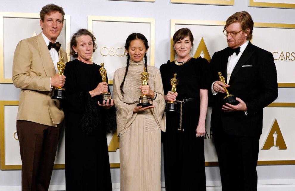 Oscar 2021, Sutradara Terbaik Chloe Zhao di Balik Sukses Nomadland