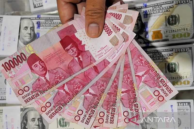 Pagi Ini, Rupiah Melemah di Posisi Rp15.265 per Dolar AS