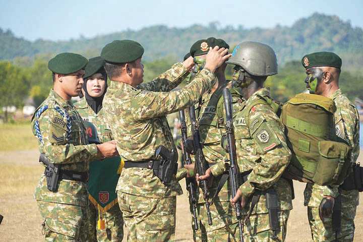 Pangkostrad Tutup Latihan Standardisasi Prajurit Cakra XIV