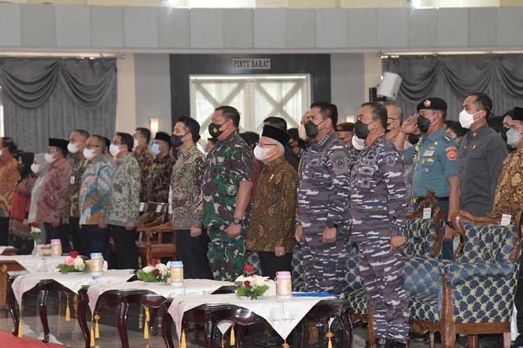 Panglima TNI Dampingi Wapres Berikan Kuliah Umum di AAL