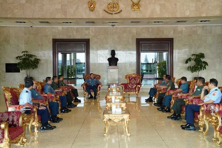 Panglima TNI Gelar Temu Pagi dengan Para Pejabat Utama Mabes TNI