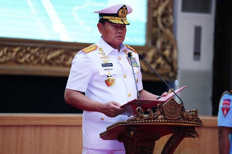 Panglima TNI Pimpin Sertijab Dansatkomlek TNI dan Kapusinfomar TNI