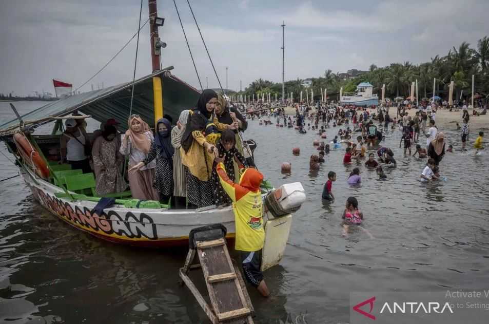 Pantai Ancol Jadi Pilihan Wisata Keluarga di Jakarta Saat Libur Lebaran