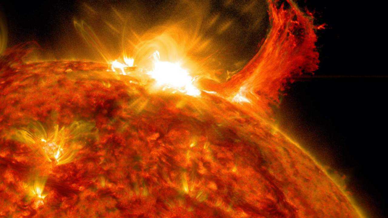 Para Peneliti Percaya Semburan Matahari  Dapat Membantu Mendeteksi Kehidupan