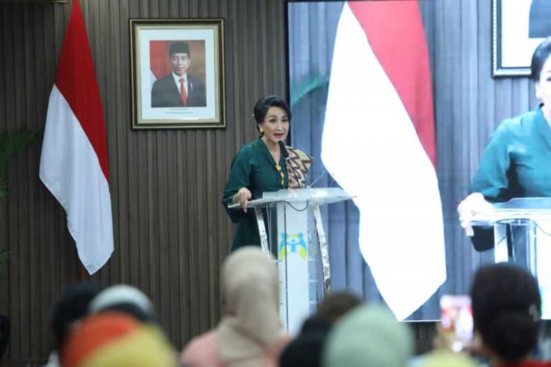 Parade Kebaya Kowani Gambarkan Keberagaman Nusantara