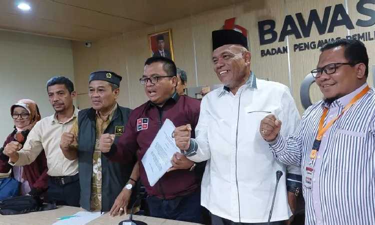 Partai Ummat Resmi Lapor Bawaslu Usai Tak Lolos Peserta Pemilu 2024