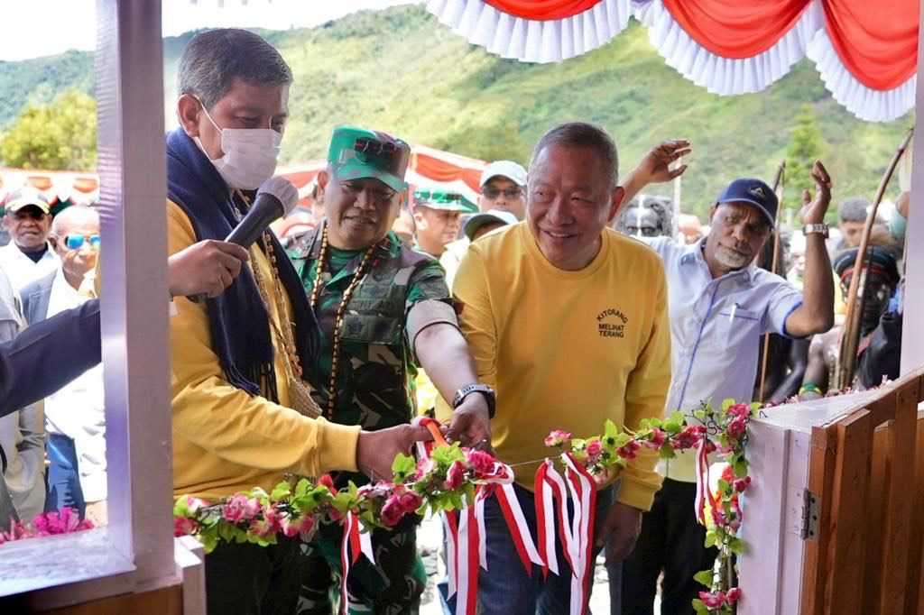 Partisipasi ERHA untuk Meningkatkan Kualitas Kesehatan dan Pendidikan di Papua