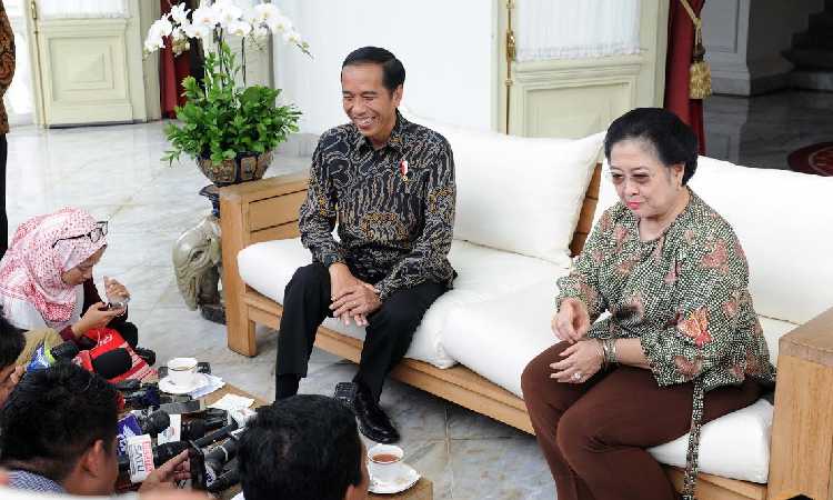 Pasang Badan Bela Jokowi, Ini Jawaban Megawati Soal Kenaikan Harga BBM