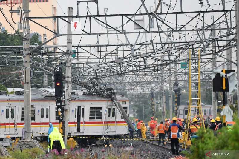 Pasca Kereta Anjlok, KAI Commuter Lakukan Rekayasa Pola Operasi di Kampung Bandan