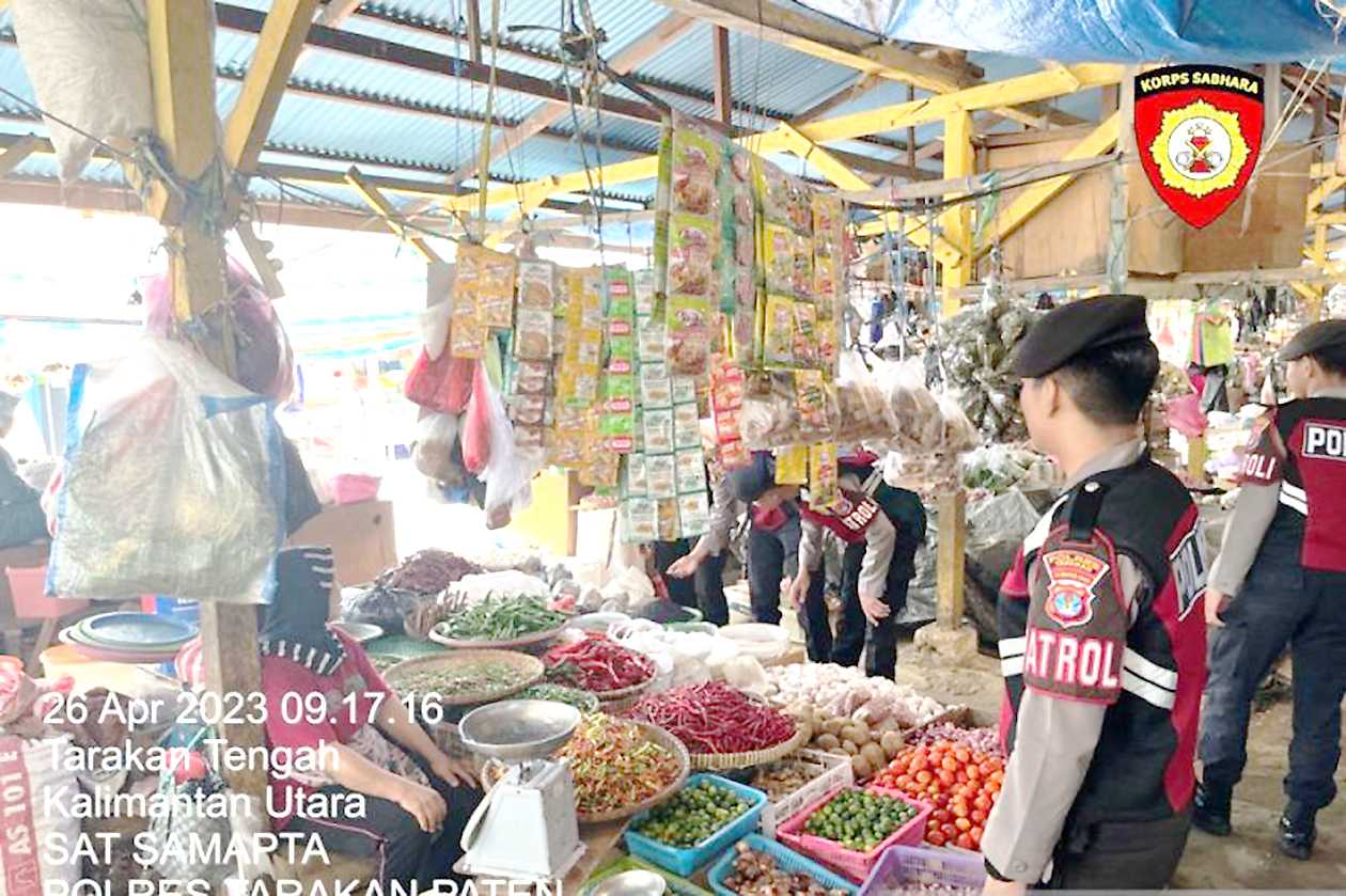Patroli Dialogis Dilaksanakan Polres Tarakan di Pasar Tradisional