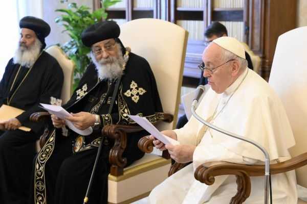 Paus: 21 Orang yang Dibunuh Kelompok ISIS sebagai Martir Kudus