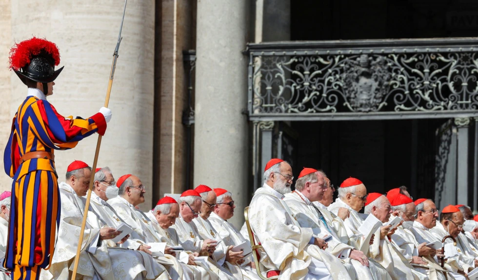 Paus Fransiskus Angkat 21 Kardinal Baru