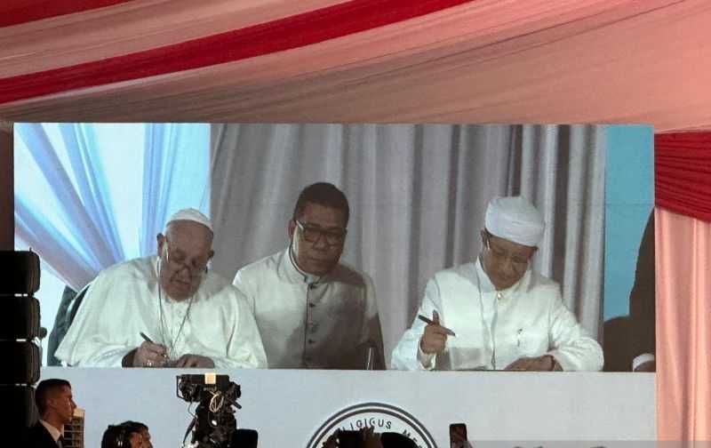 Paus Fransiskus dan Imam Besar Tanda Tangani Deklarasi Bersama Istiqlal 2024