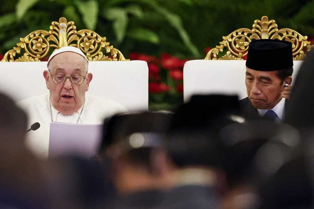 Paus Fransiskus di Istana Negara, Disambut Jokowi dan Bertemu Prabowo