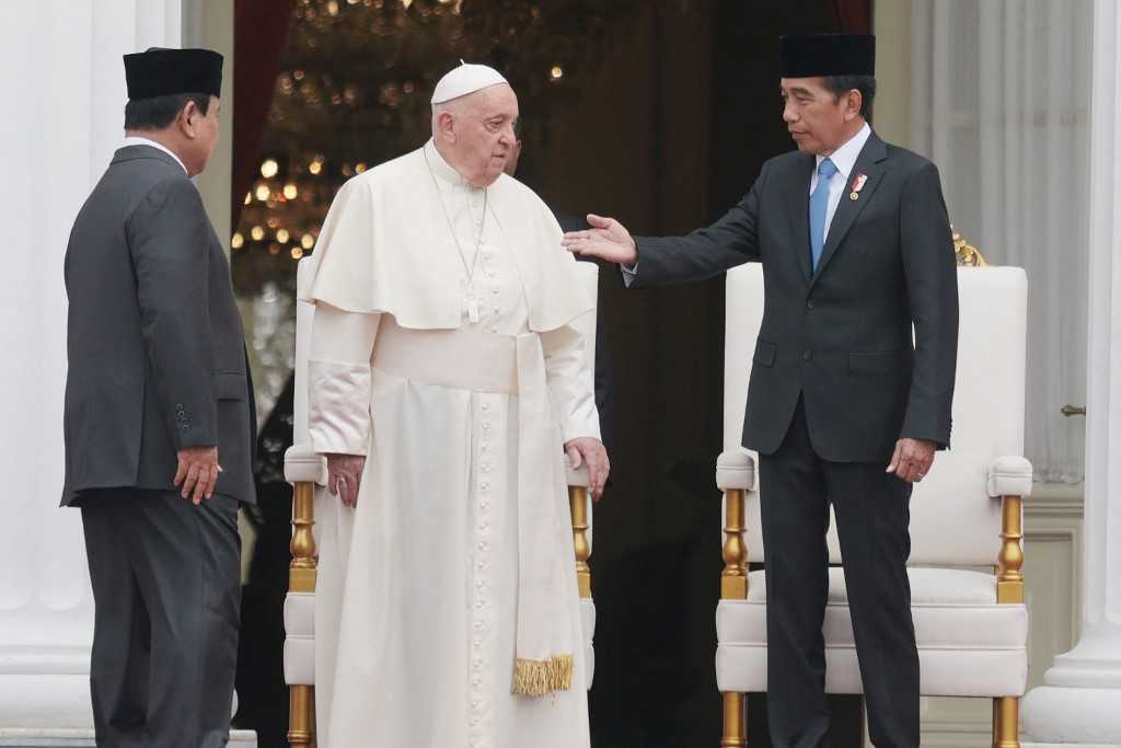 Paus Fransiskus di Istana Negara, Disambut Jokowi dan Bertemu Prabowo 2