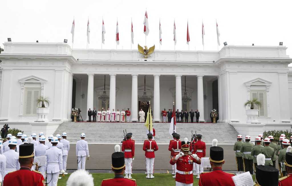 Paus Fransiskus di Istana Negara, Disambut Jokowi dan Bertemu Prabowo 3