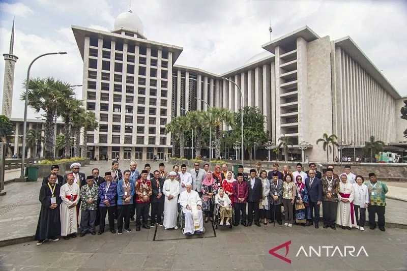 Paus Fransiskus Nilai Masjid Istiqlal Bukti Moderasi Beragama Indonesia