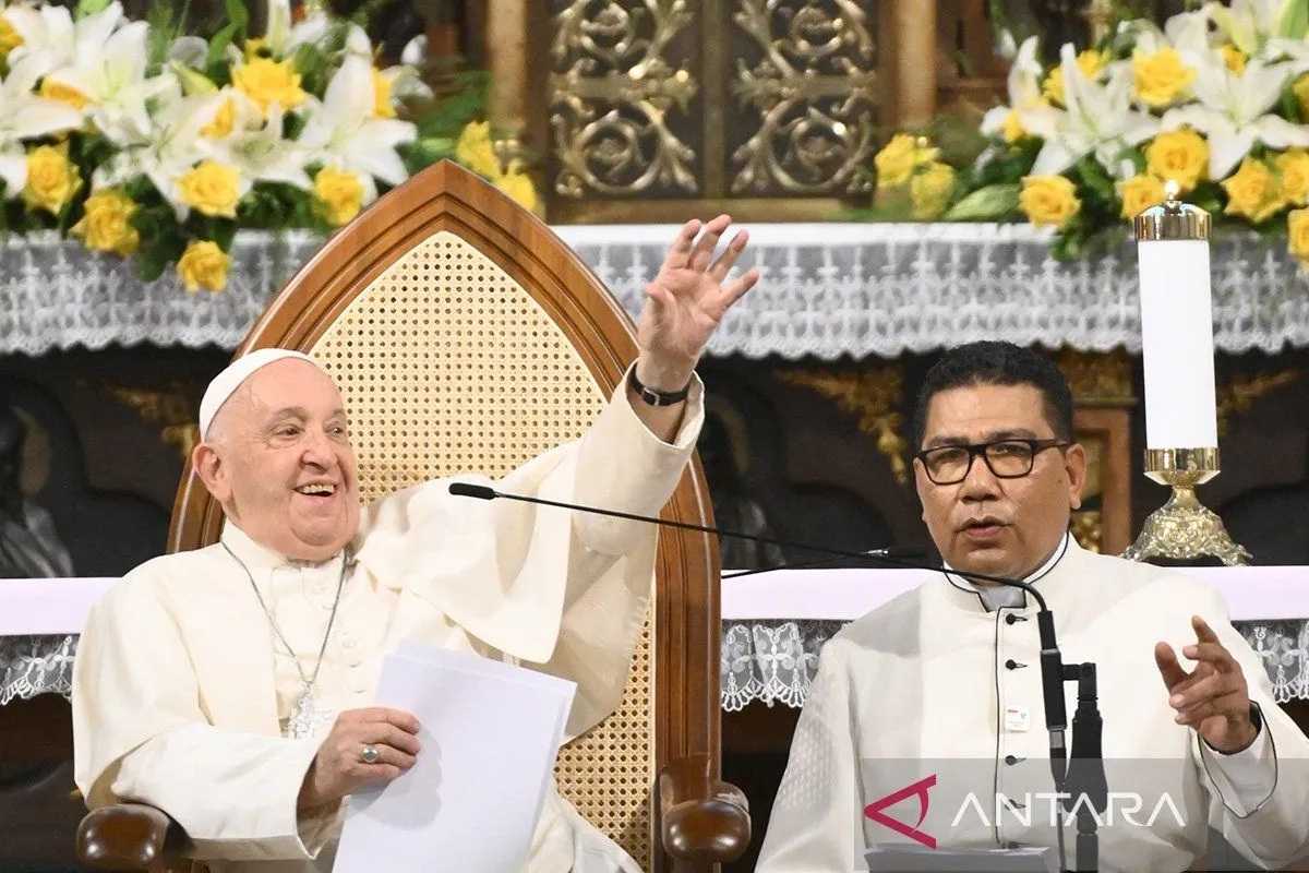 Paus Fransiskus Tiba di Masjid Istiqlal, Berdialog dengan Para Pemimpin Agama