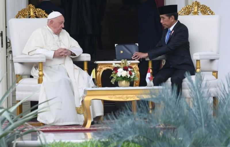 Paus Fransiskus Titip Pesan ke Presiden Jokowi untuk Sampaikan Salam ke Anak Muda Indonesia