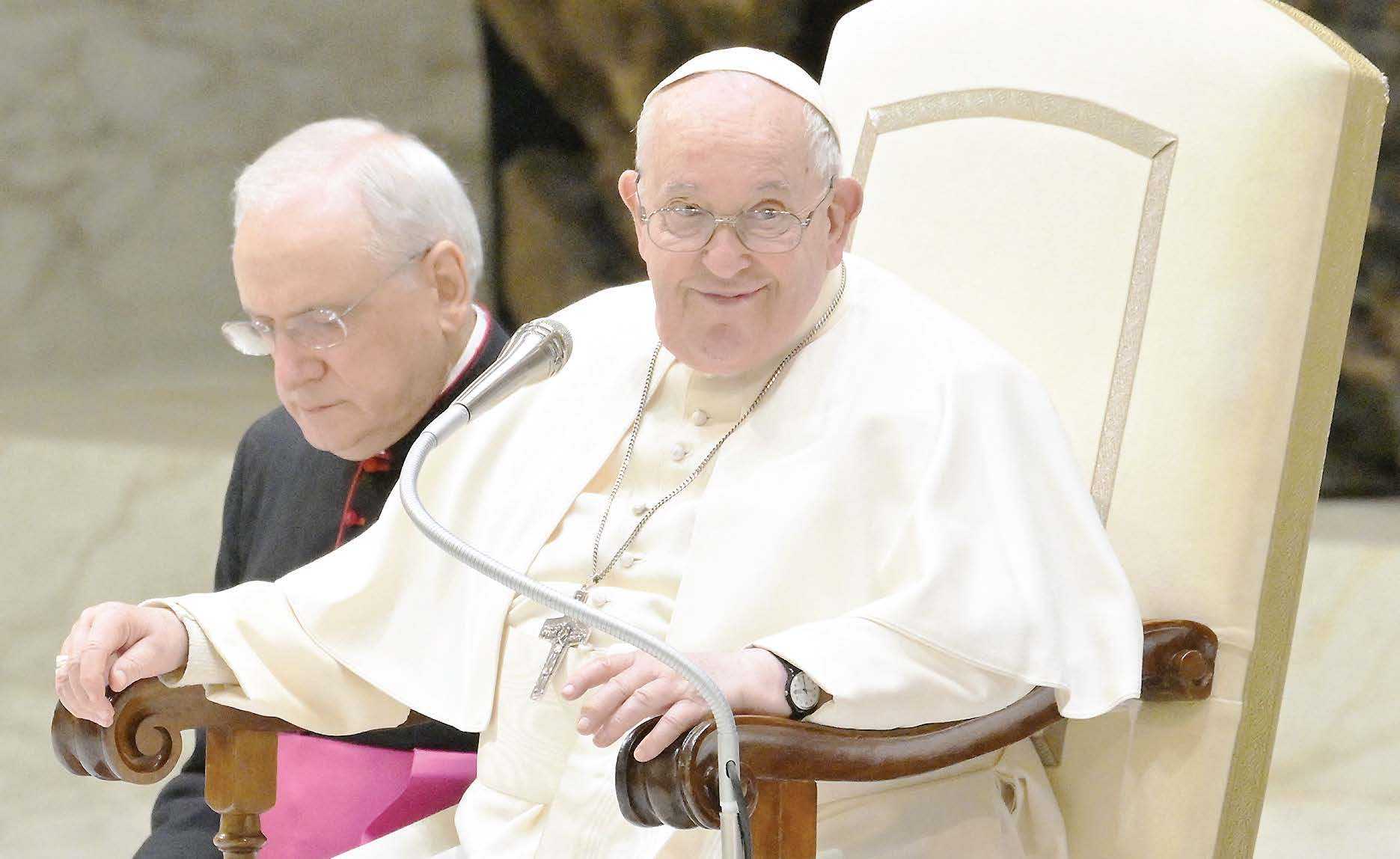 Paus Mendesak Umat Katolik Tinggalkan Media Sosial dan Lakukan Refleksi
