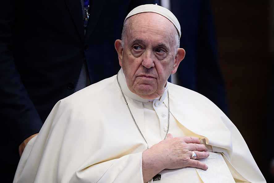 Paus Peringatkan Efek Domino dari Perang