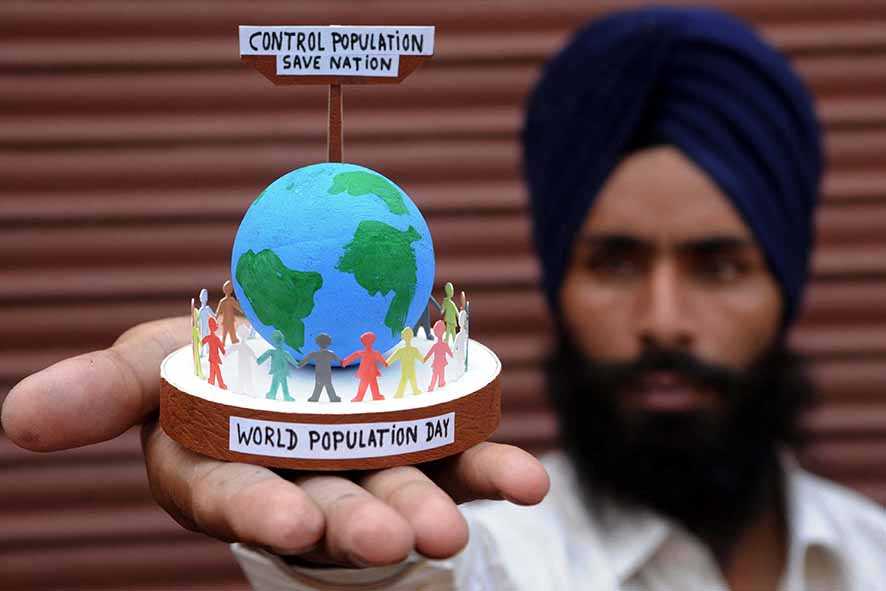 PBB: Populasi India Mungkin  Lampaui Tiongkok Pada 2023