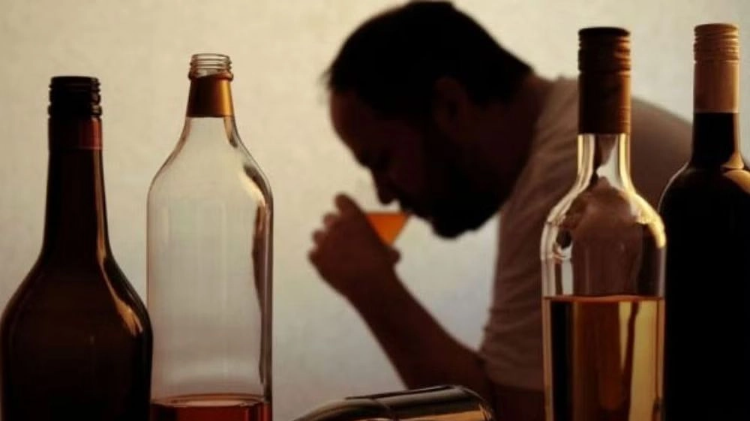 Pecandu Alkohol Berisiko Alami Penurunan Massa Otot, Begini Penjelasannya