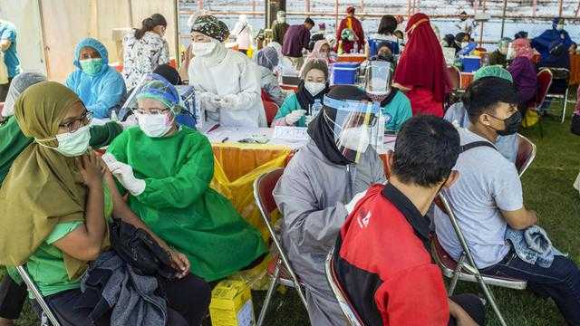 Pejabat Dunia Kaget Lagi, Menkes Italia Heran dengan Vaksinasi di Indonesia Capai 69 Juta Orang