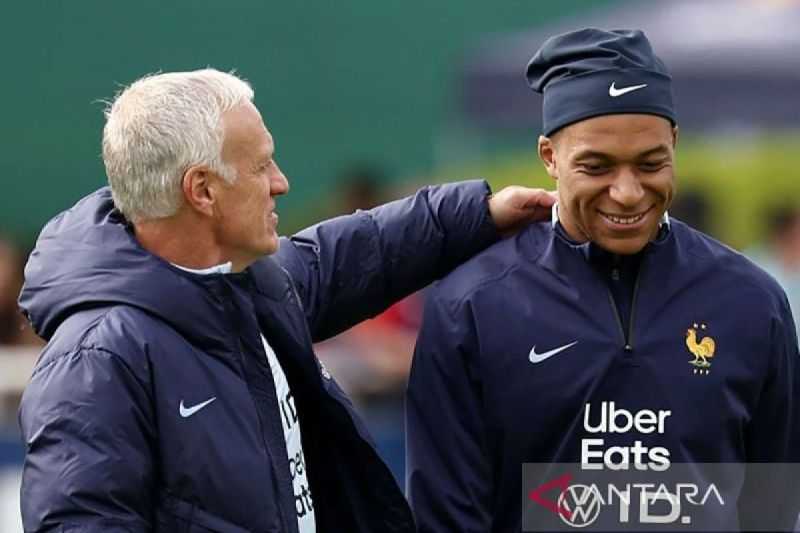 Pelatih Didier Deschamps Minta Prancis Tak Anggap Remeh Polandia