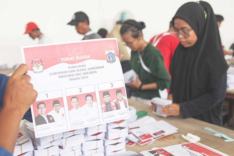 Pelipatan Surat Suara di Gudang KPU