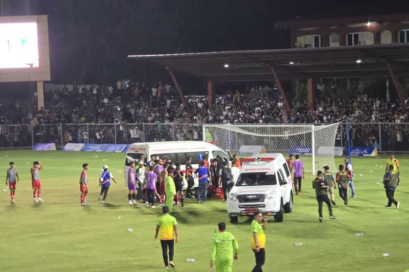 Pemain Sepak Bola Pukul Wasit, Laga Aceh vs Sulsel Terhenti Sementara Setelah Terjadi Ricuh