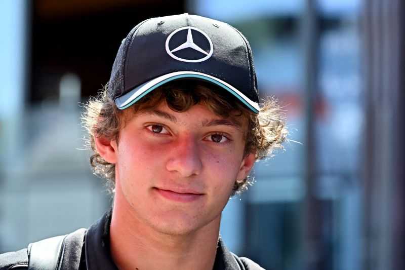 Pembalap Muda Kimi Antonelli Bergabung dengan Mercedes untuk Formula 1 2025