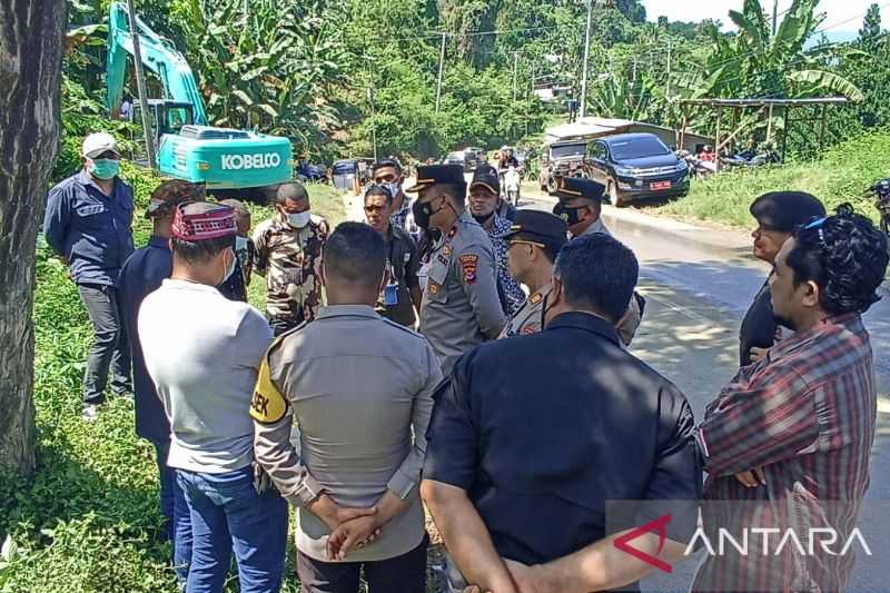 Pembangunan Kawasan Wisata Hutan Bowosie Labuan Bajo Diprotes Warga, Belasan Orang Blokir Jalan