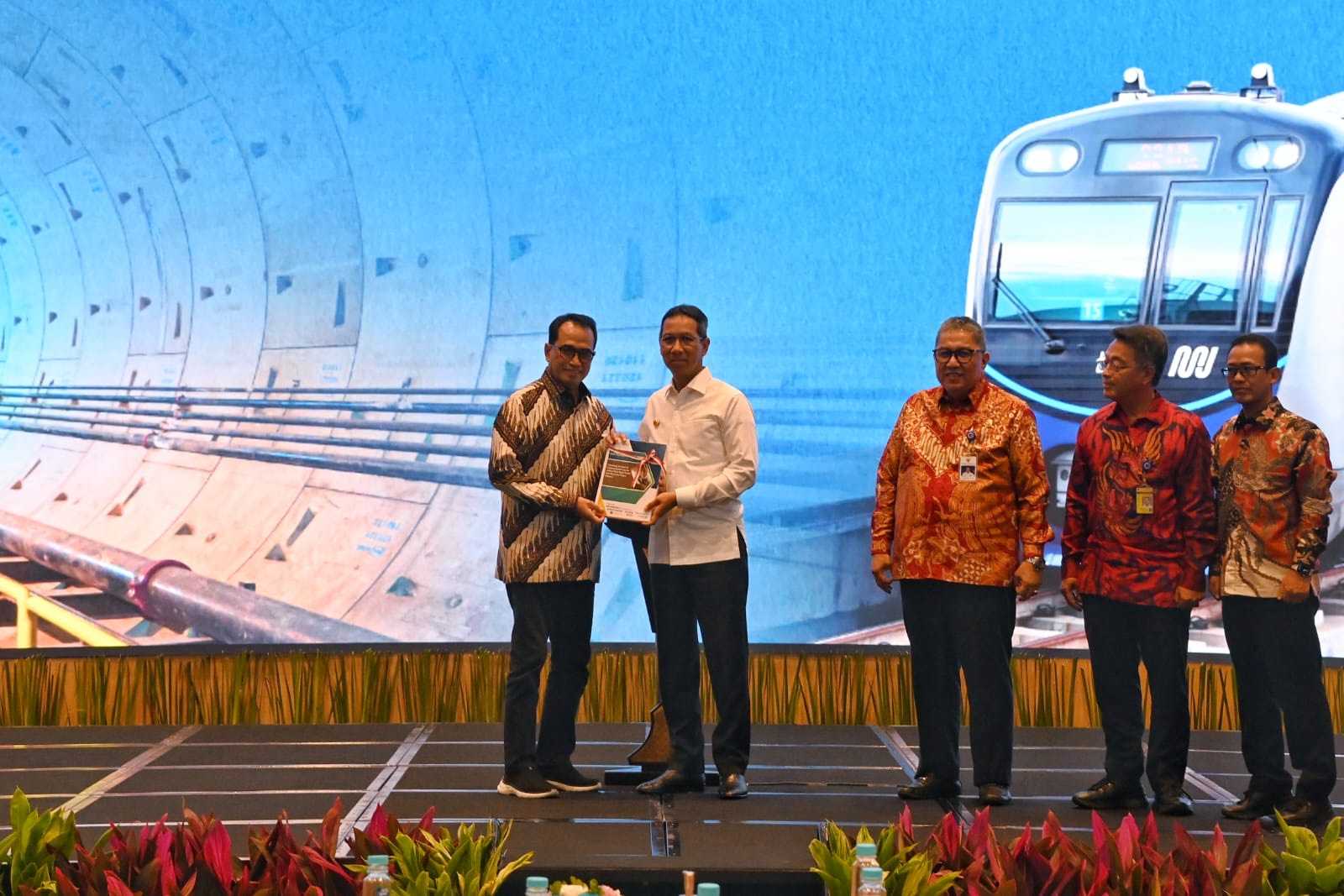 Pembangunan MRT Jalur Timur-Barat Dimulai