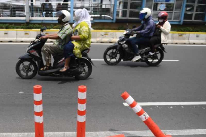 Pembatas Jalur Sepeda Buatan Anies Dicabut