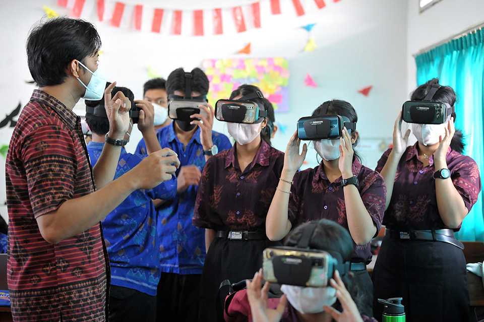 Pembelajaran dengan Virtual Reality