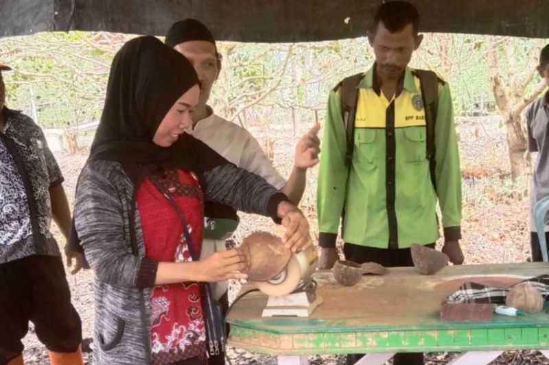 Pemberdayaan Masyarakat, Disbun Kaltim Latih Warga Mitra IKN Keterampilan Olah Limbah