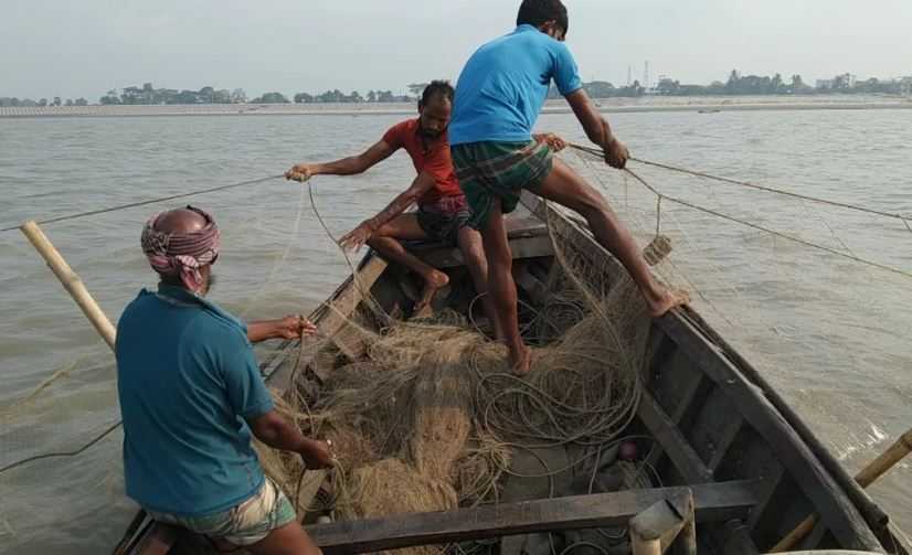 Pemberontak Myanmar Diduga Culik 10 Nelayan Bangladesh